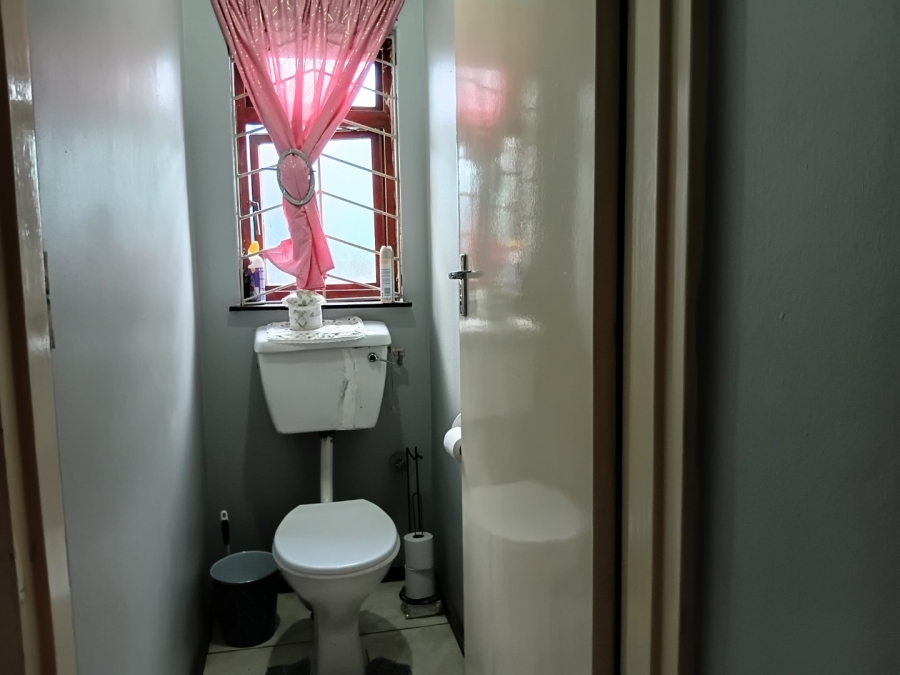 2 Bedroom Property for Sale in Kleinvlei Western Cape